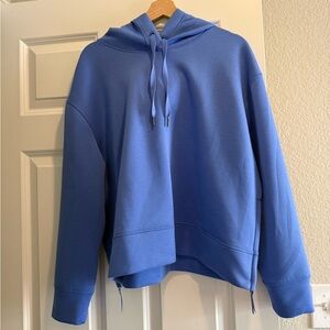 Avía Blue Hoodie